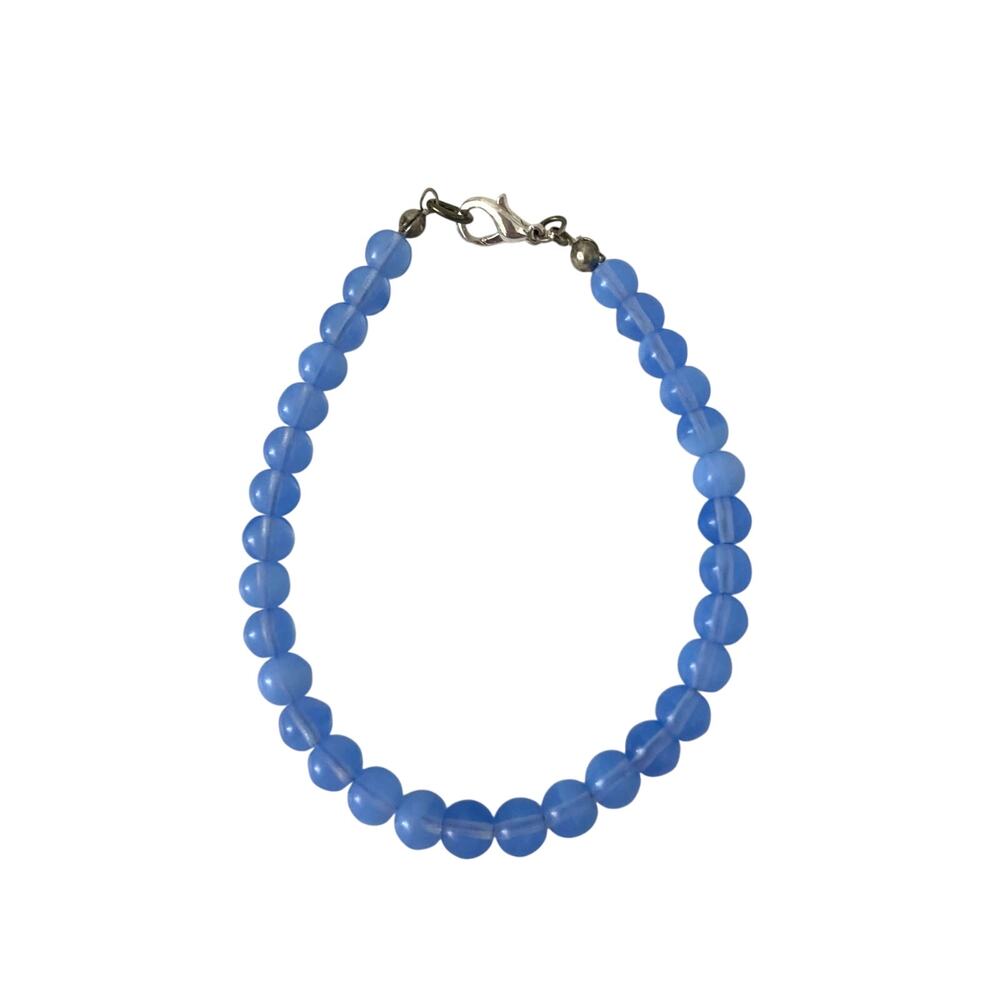 blue bead bracelet